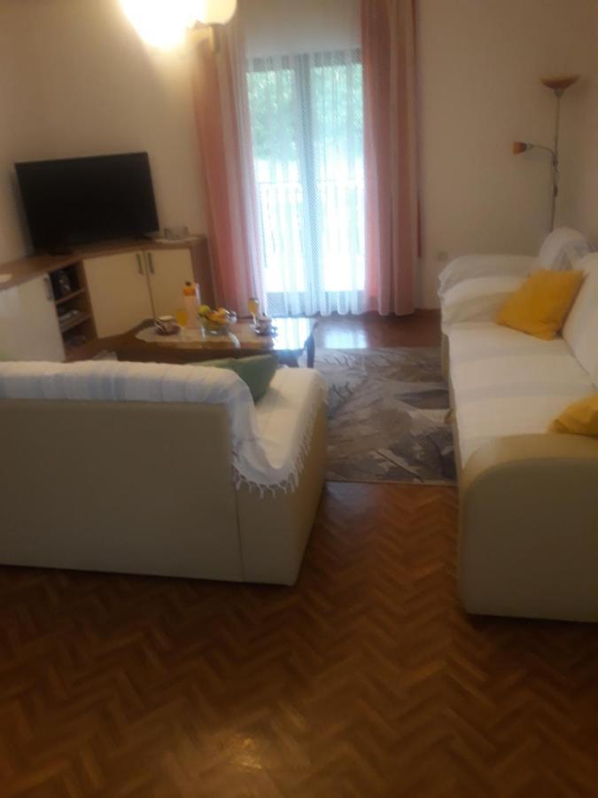 Apartman Lana Kijevo Exteriér fotografie