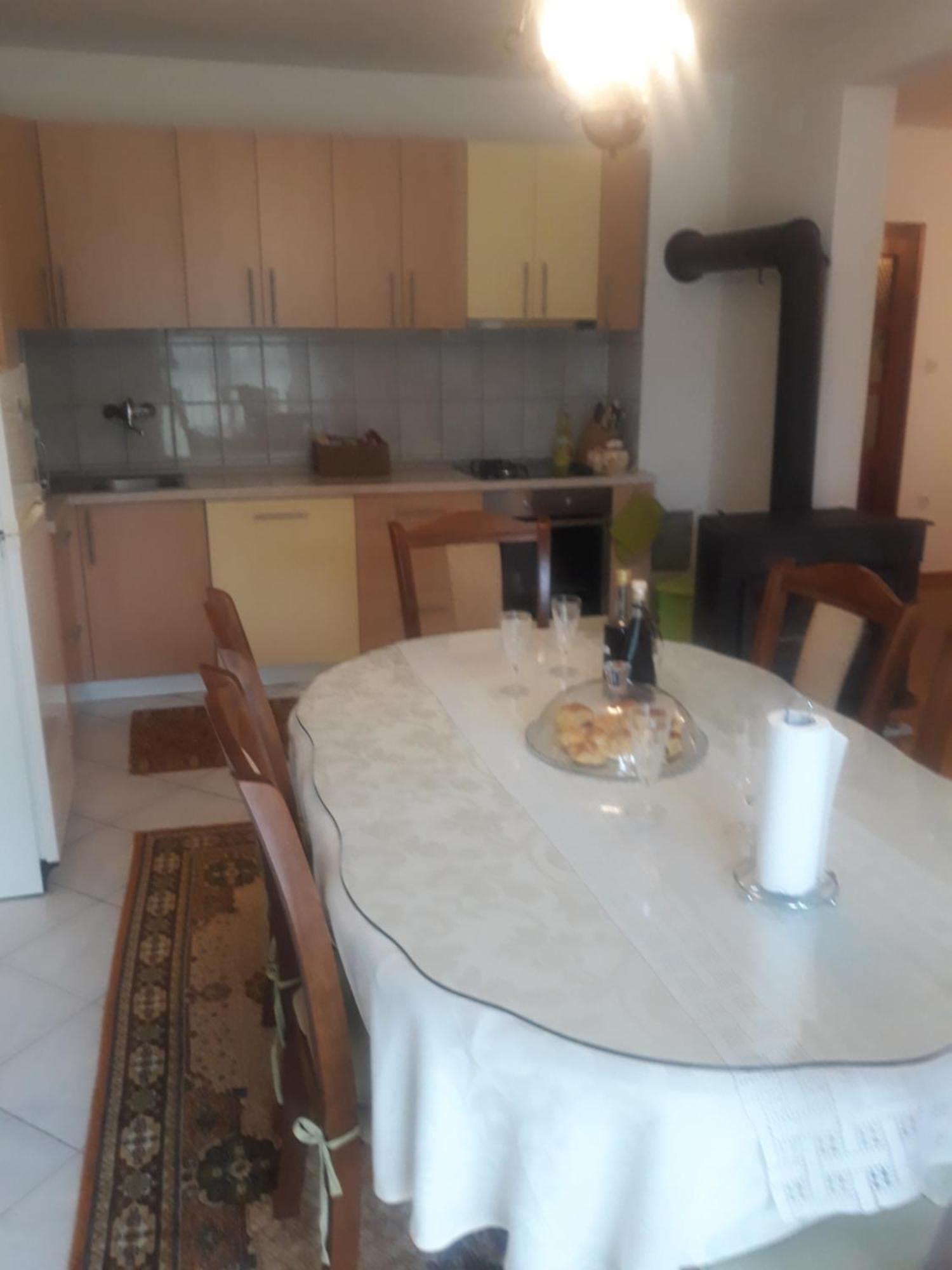Apartman Lana Kijevo Exteriér fotografie